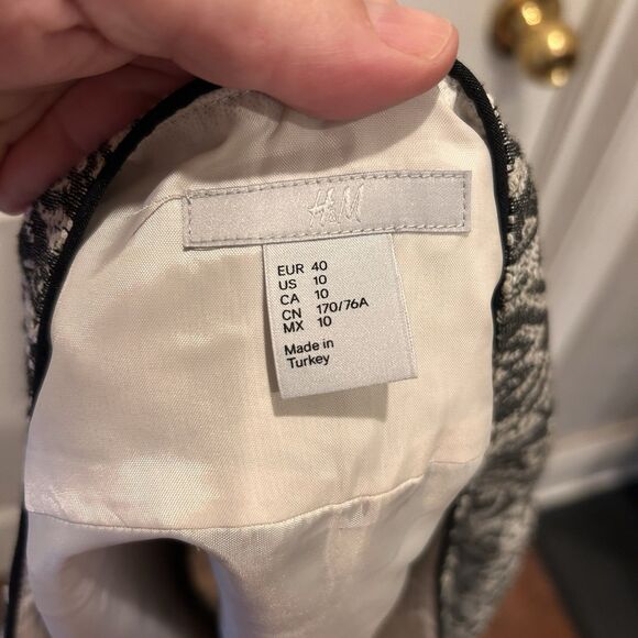 H&M Skirt Women 10 Gray Geometric Wrap Skirt Lined - Picture 8 of 9